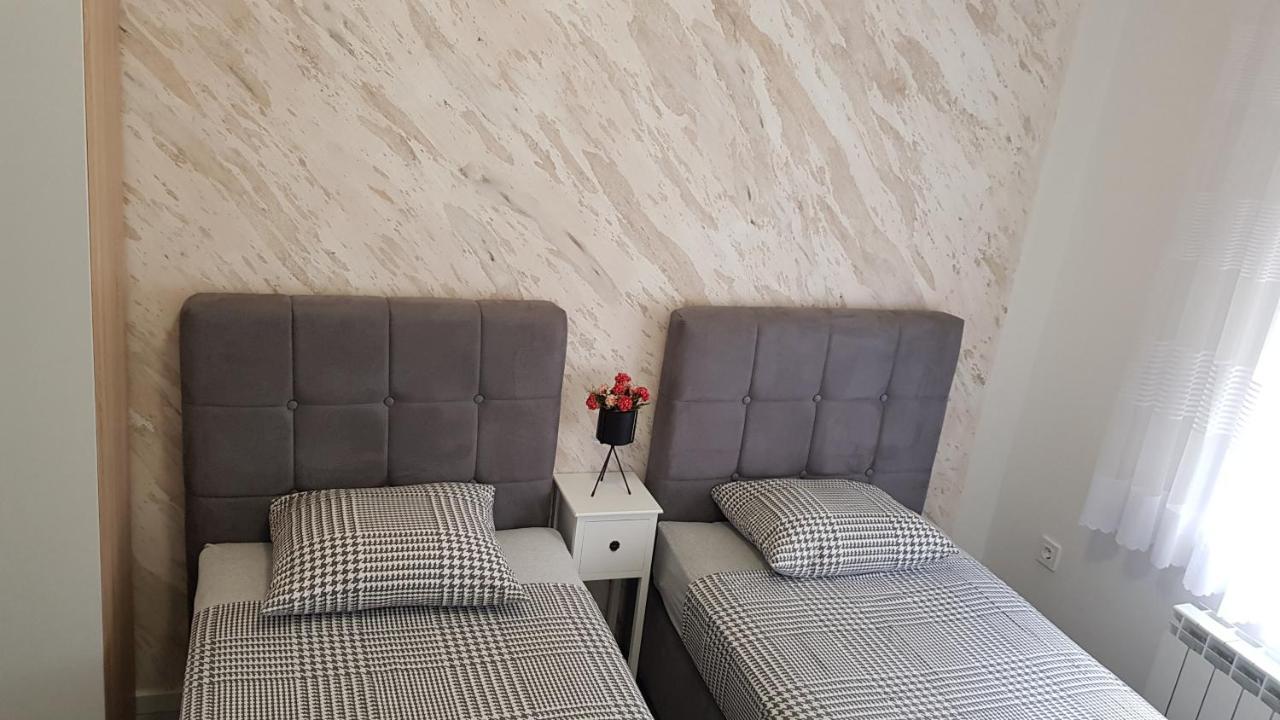 Kabashi Apartment Крк Екстер'єр фото