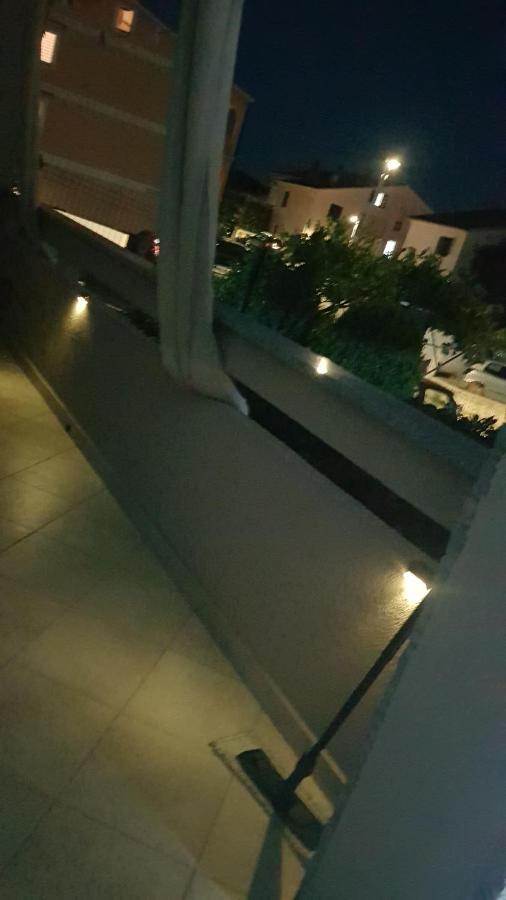 Kabashi Apartment Крк Екстер'єр фото