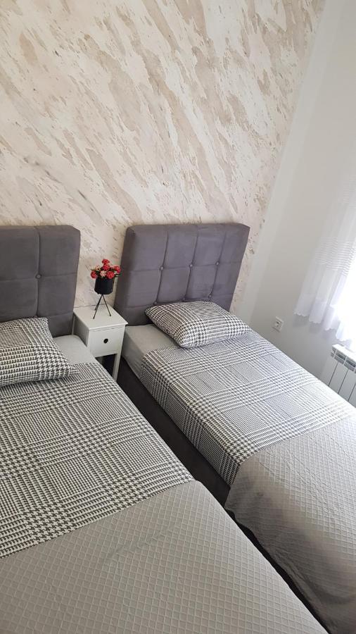 Kabashi Apartment Крк Екстер'єр фото