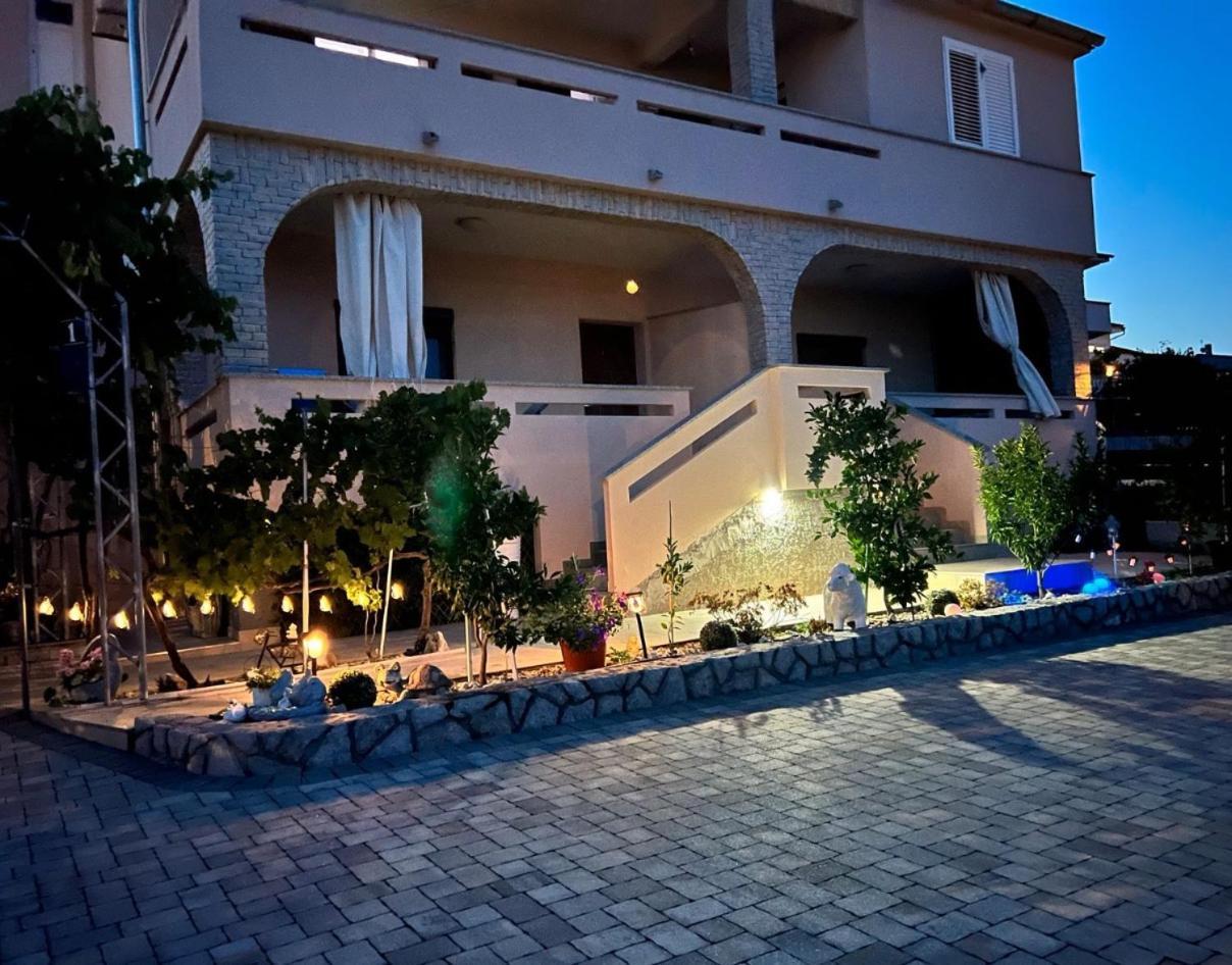 Kabashi Apartment Крк Екстер'єр фото