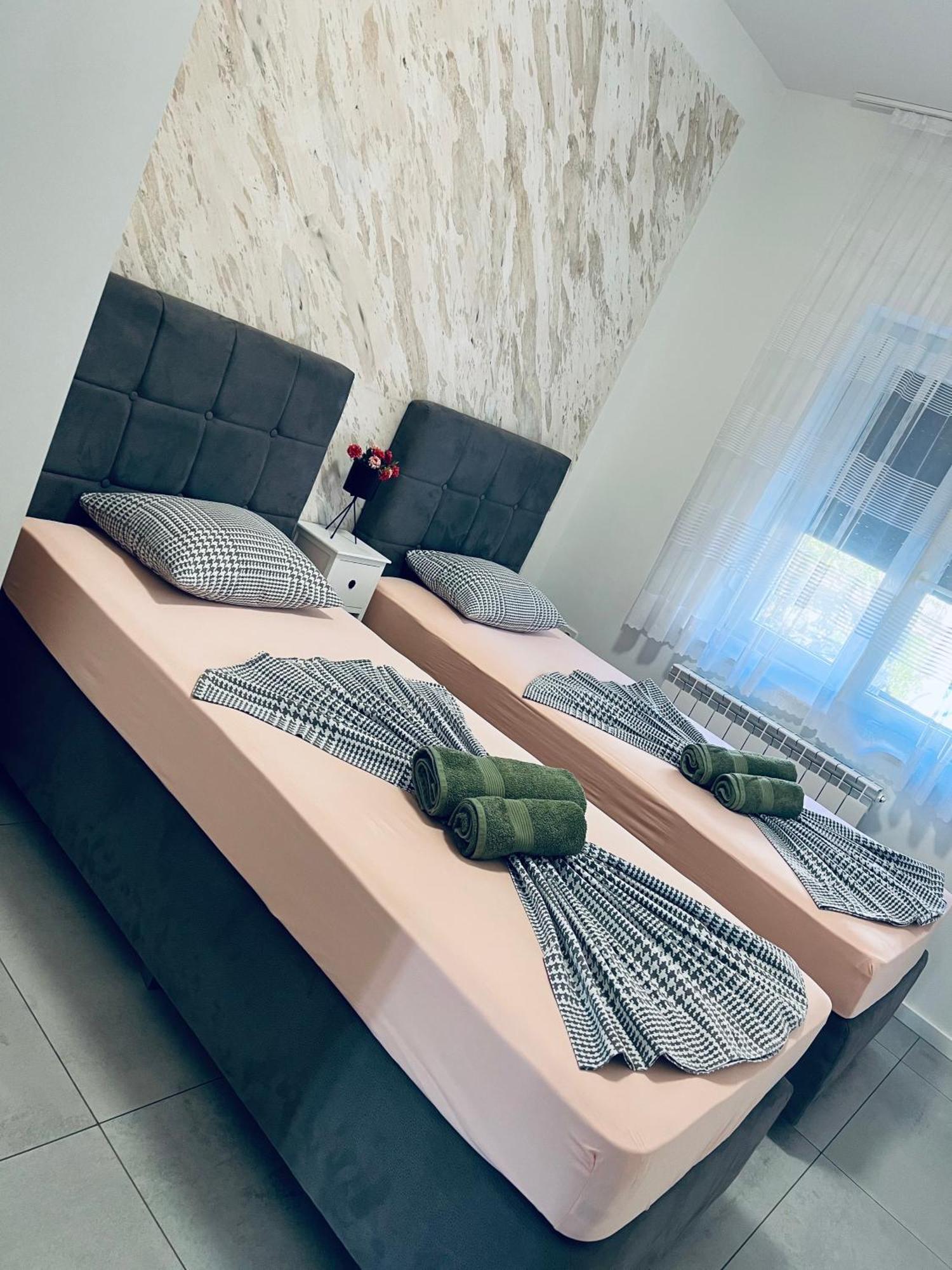 Kabashi Apartment Крк Екстер'єр фото