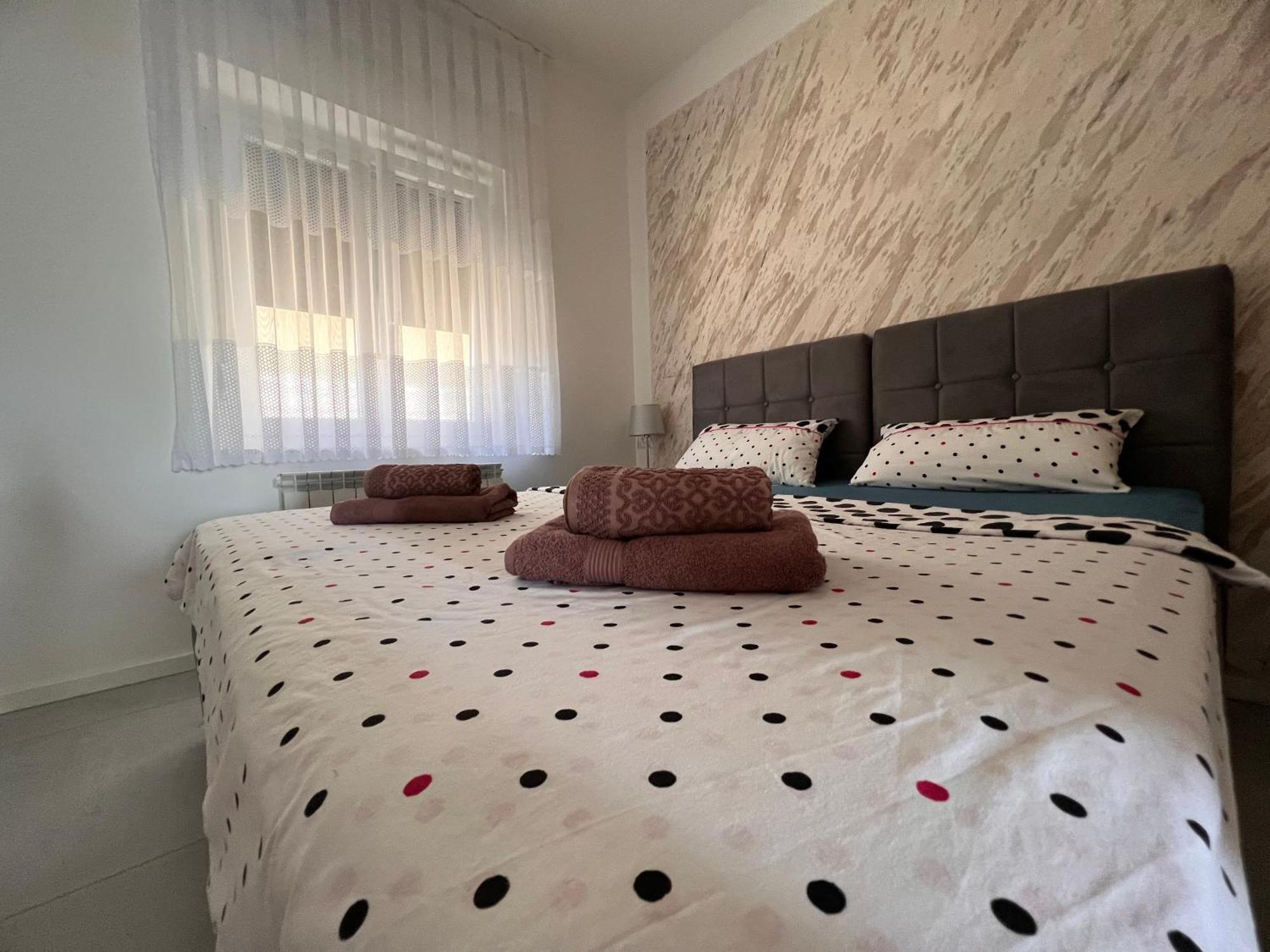Kabashi Apartment Крк Екстер'єр фото